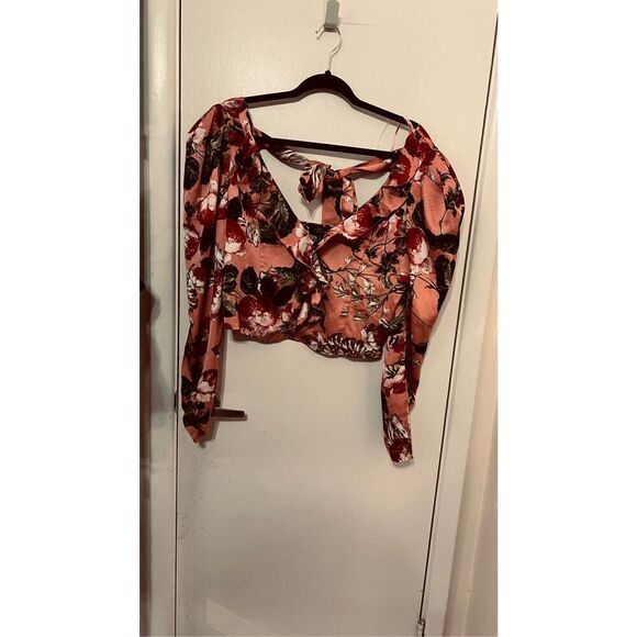 Milk & Honey Floral Long Sleeve Crop Top Tie Back SZ L - Picture 8 of 9